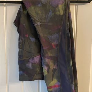 Train times Lululemon leggings